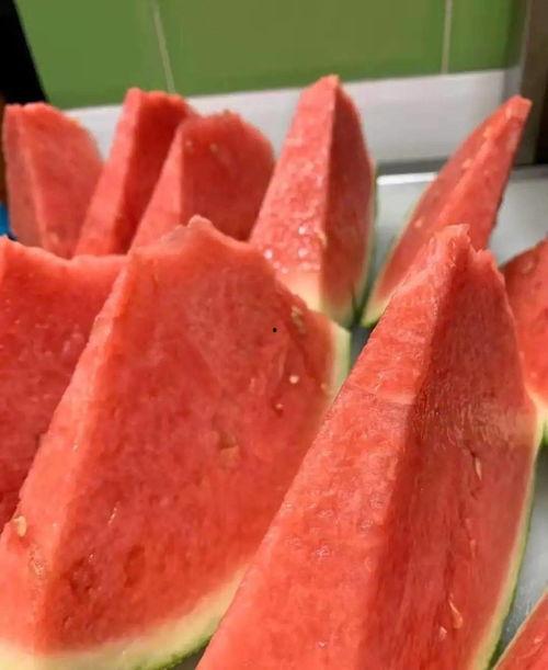 吃瓜喷水门,揭秘娱乐圈幕后真相