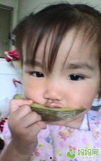小孩吃哈密瓜脸上一圈红,哈密瓜引发的“红脸”奇遇记