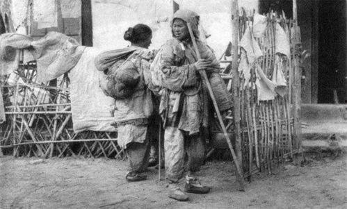 旧社会吃瓜,窥探民间百态的趣味生活